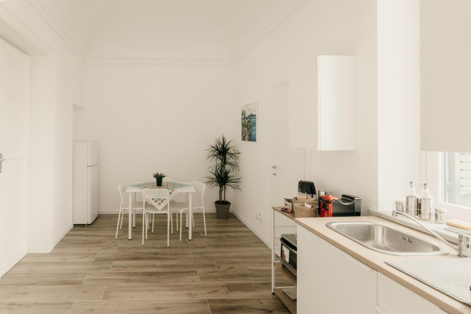 Sofia'S Central Apartment Палермо Экстерьер фото
